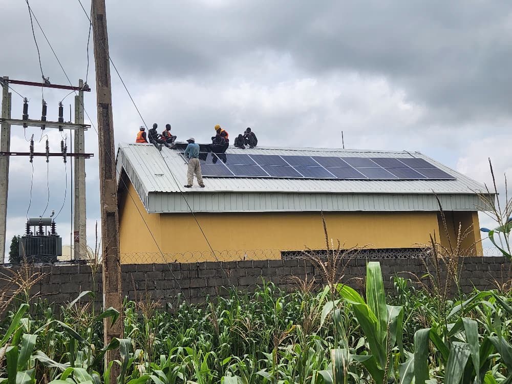 162kWp C&I Solar PV System with 150kW Inverter Capacity and 215kWh HV Battery Storage — photo 5